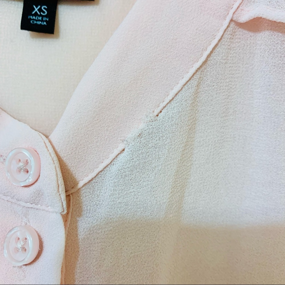 🔥3/$10 or 5/$15 SALE🔥 Who What Wear Top Blouse - Light Pink - Sz XS - Picture 10 of 10